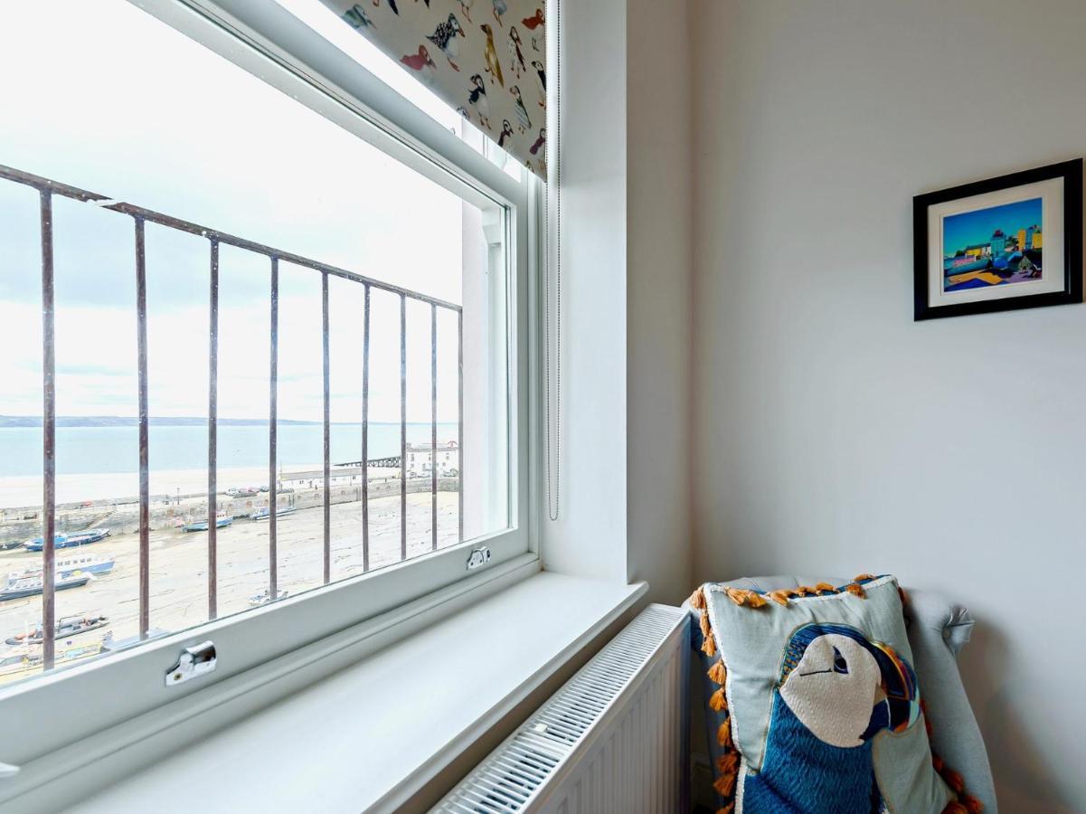 3 Bed In Fb161 * Tenby