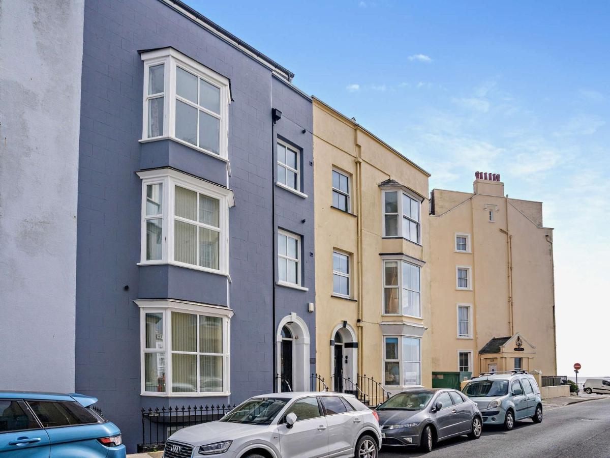 2 Bed In Fb034 Apartment Tenby
