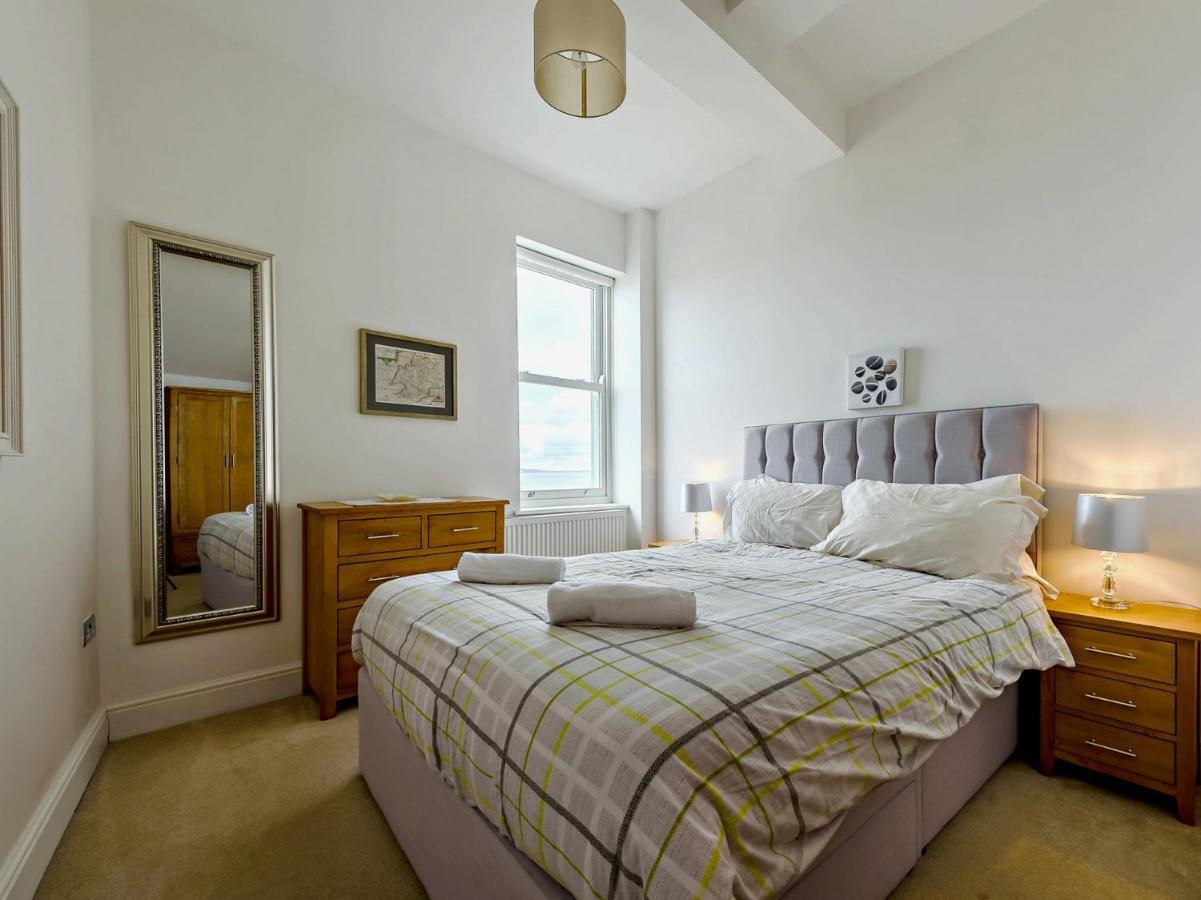 Holiday home 3 Bed In Fb161 *