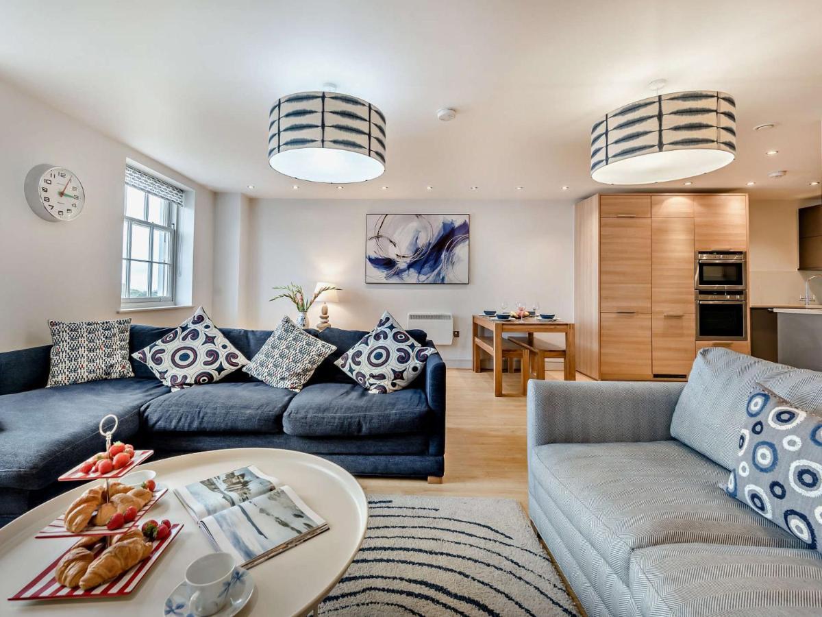 Apartment 2 Bed In Fb061 Tenby