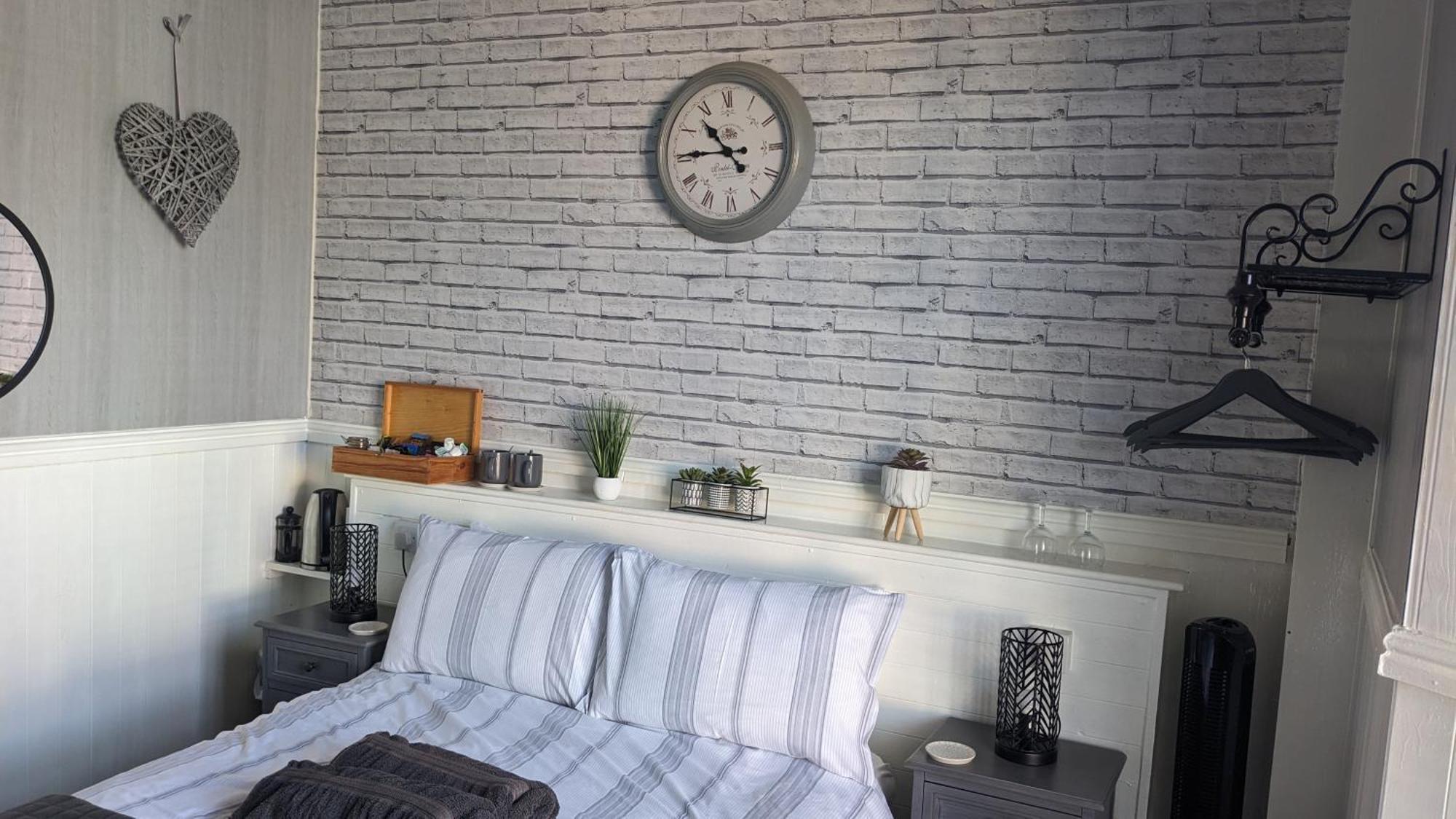 Croyland Guest house 3*