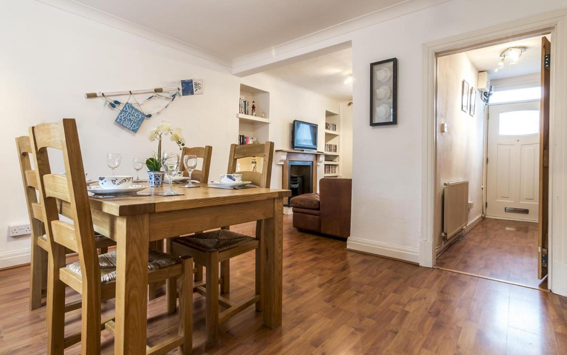 Holiday home Shell - 2 Bedroom - *