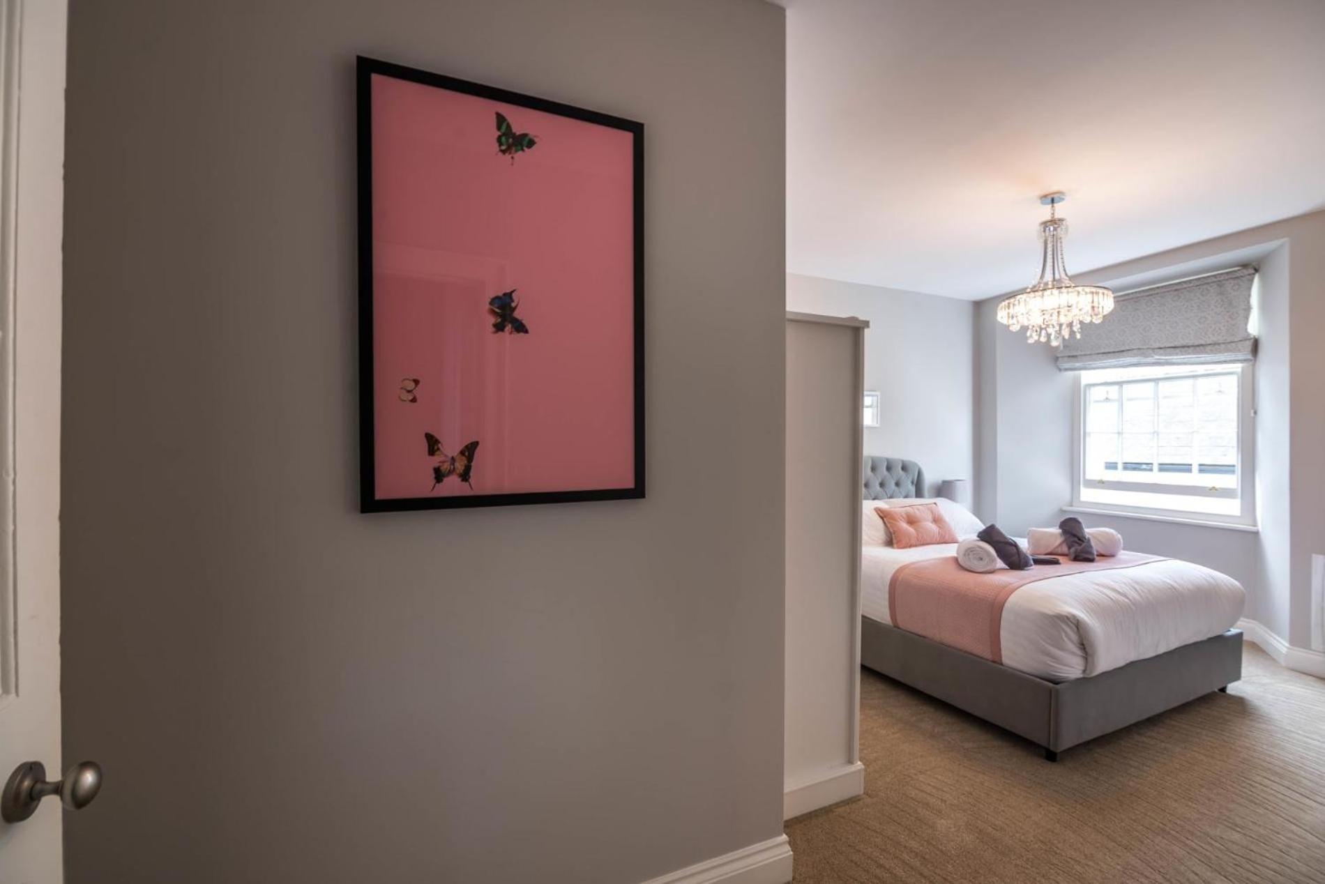 Lady - 2 Bedroom -