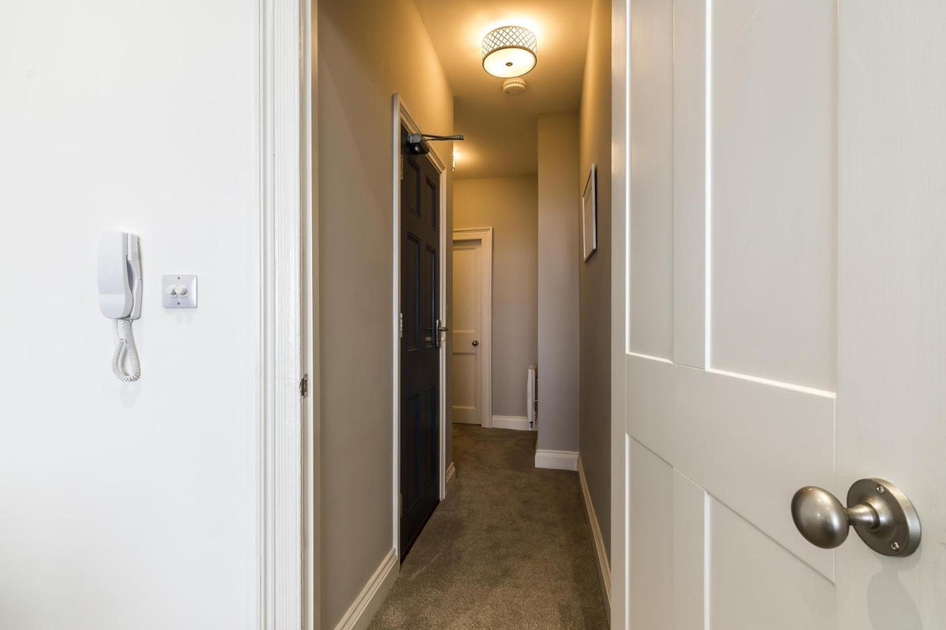 Lady - 2 Bedroom - * Tenby