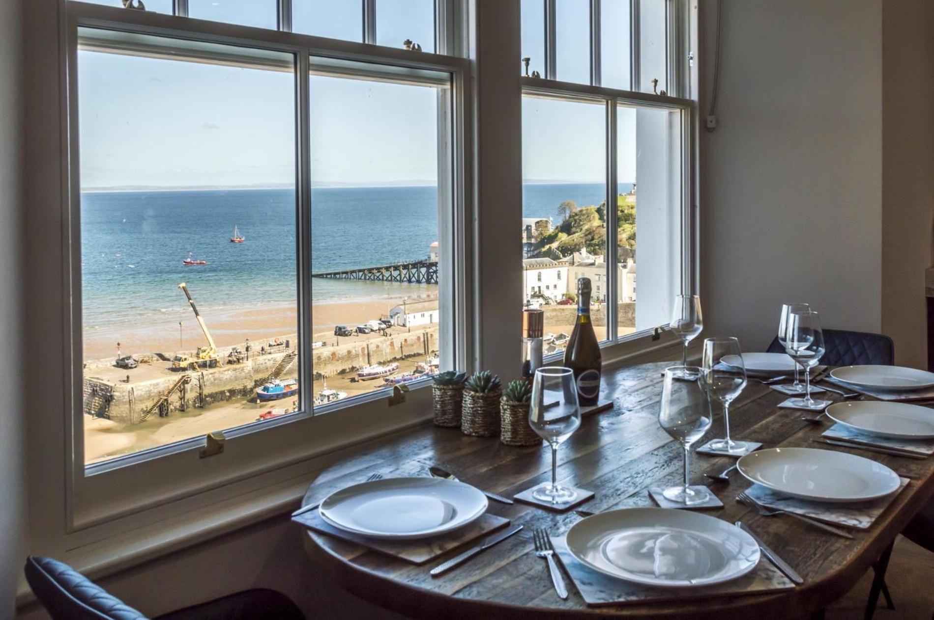 Lady - 2 Bedroom - * Tenby
