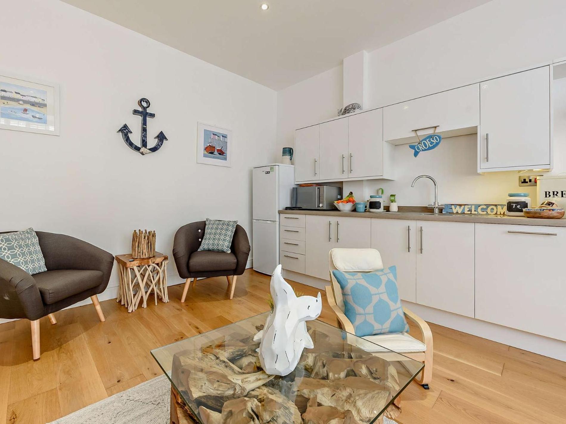 Holiday home 2 Bed In 91092 *