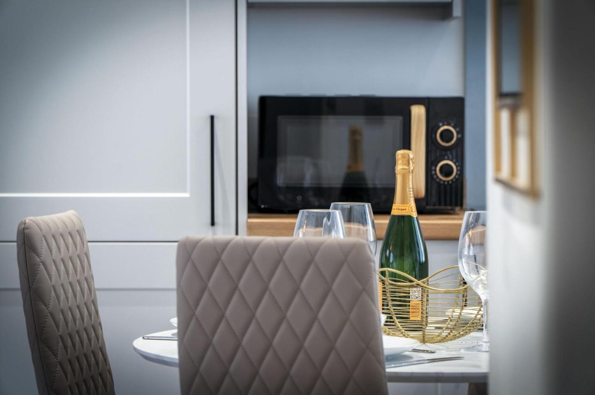 Apartment Luxurious Charlton Mews - 2 Bed - Tenby