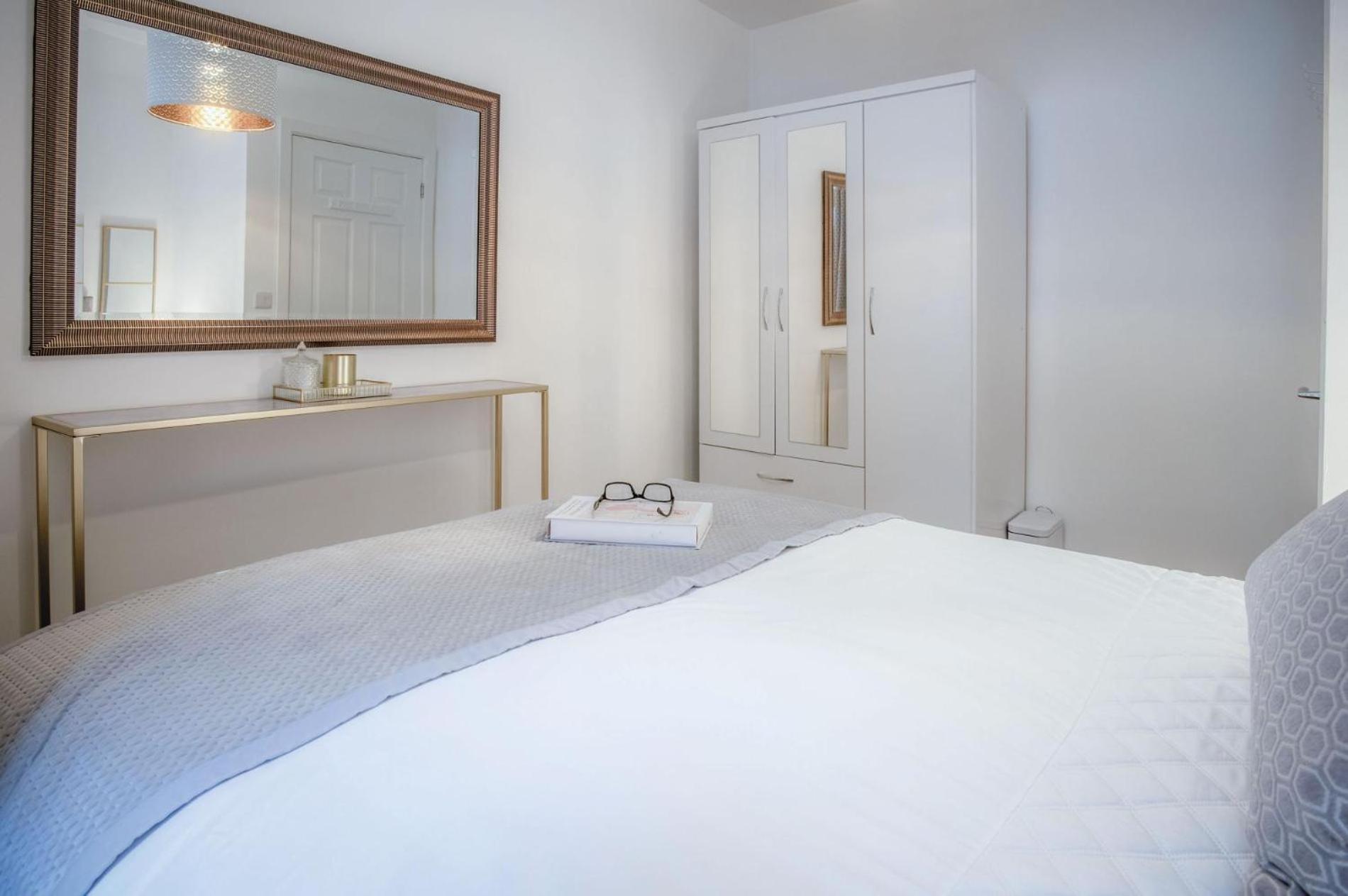 Luxurious Charlton Mews - 2 Bed - Tenby