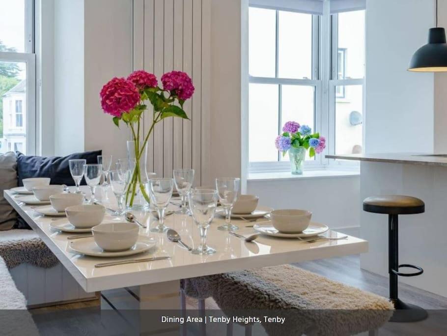 Heights, 5 En-suites, Parking & Garden *