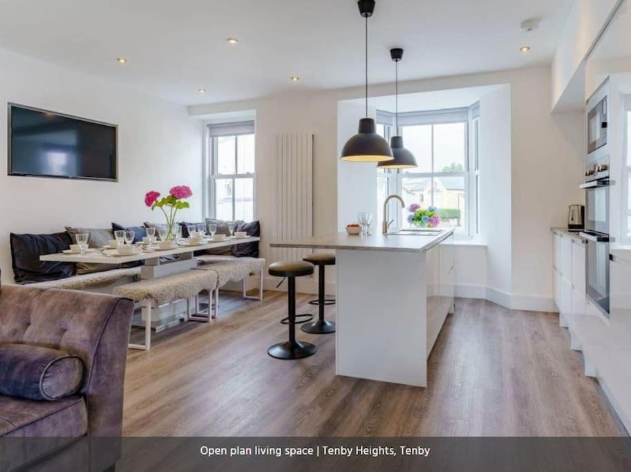 Heights, 5 En-suites, Parking & Garden