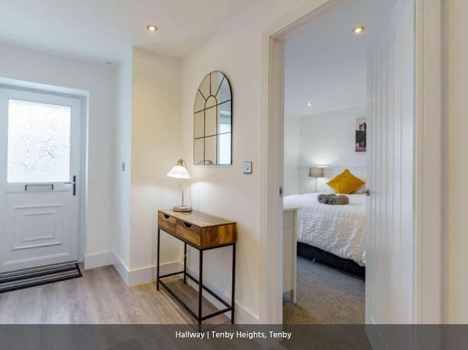 Heights, 5 En-suites, Parking & Garden * Tenby