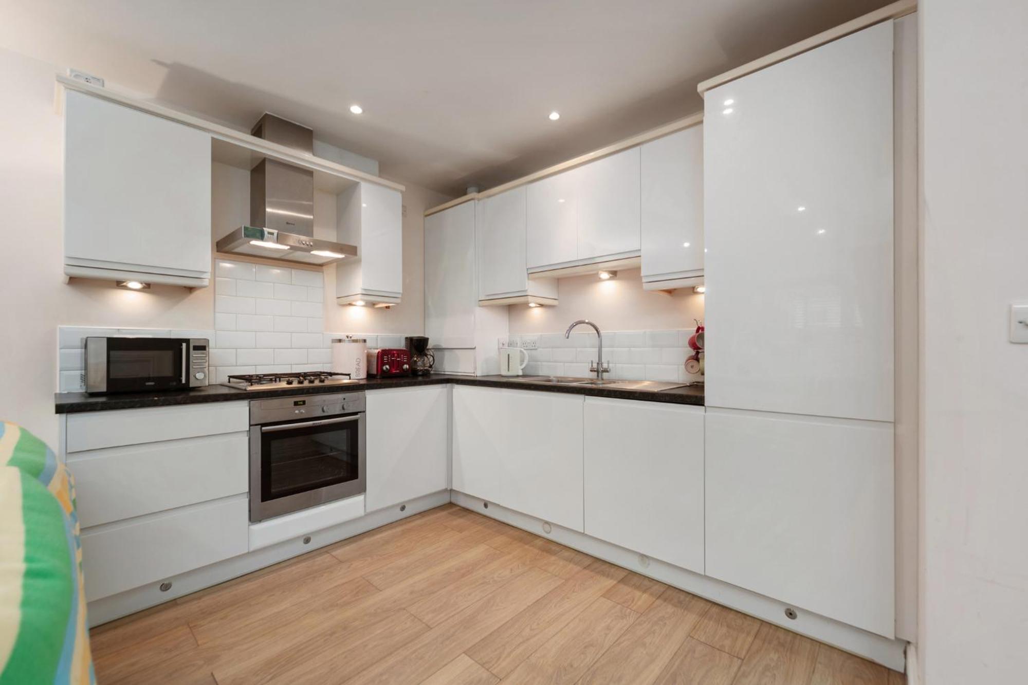 Park Place Court 2 - Close To * Tenby