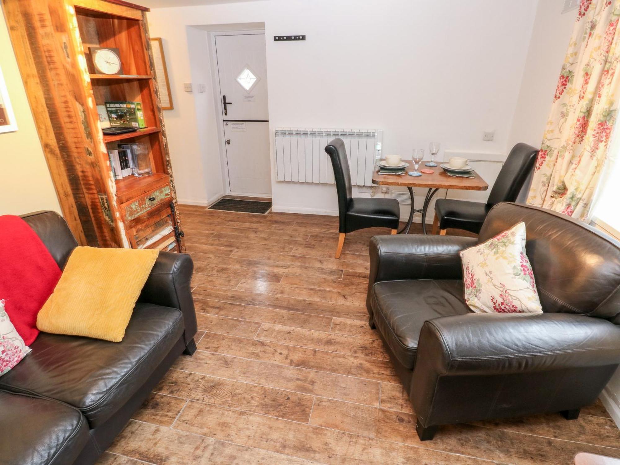 Holiday home The Coach House Tenby