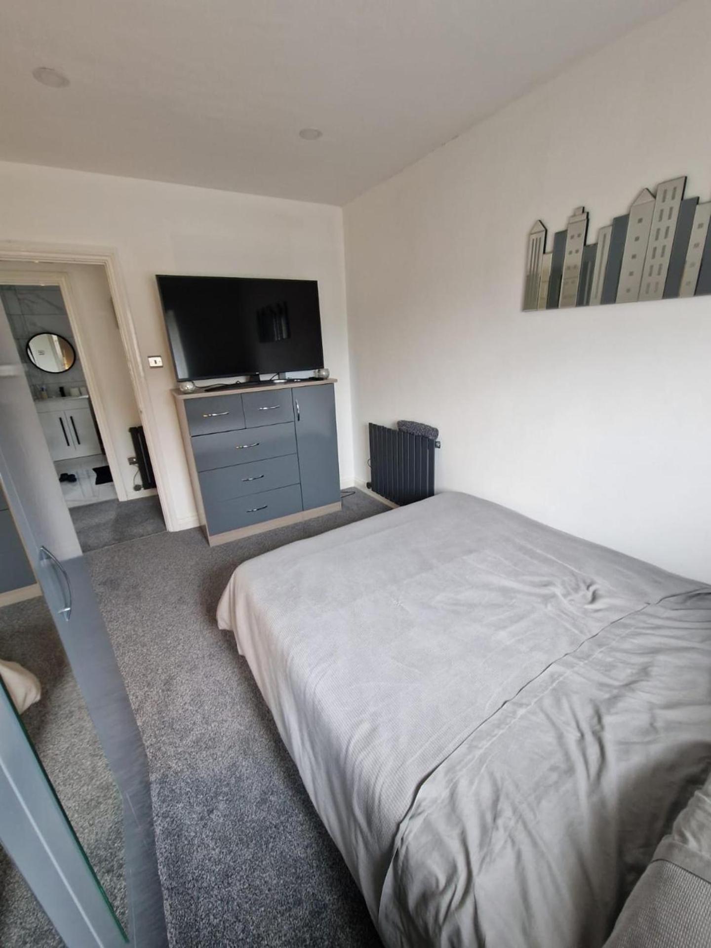 Captivating 2-bed In Apartment Tenby