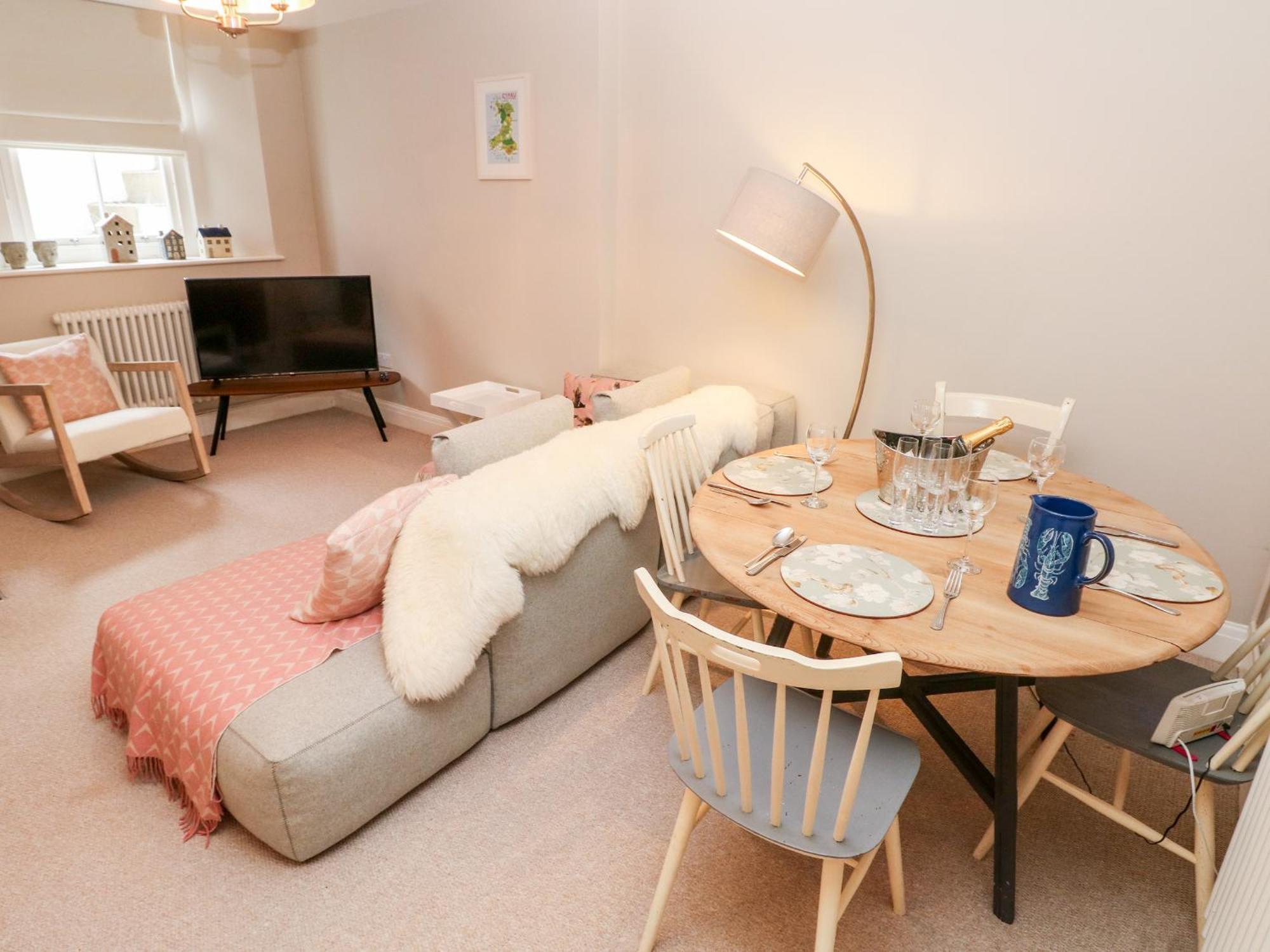 Apartment Flat 1, Belmont *