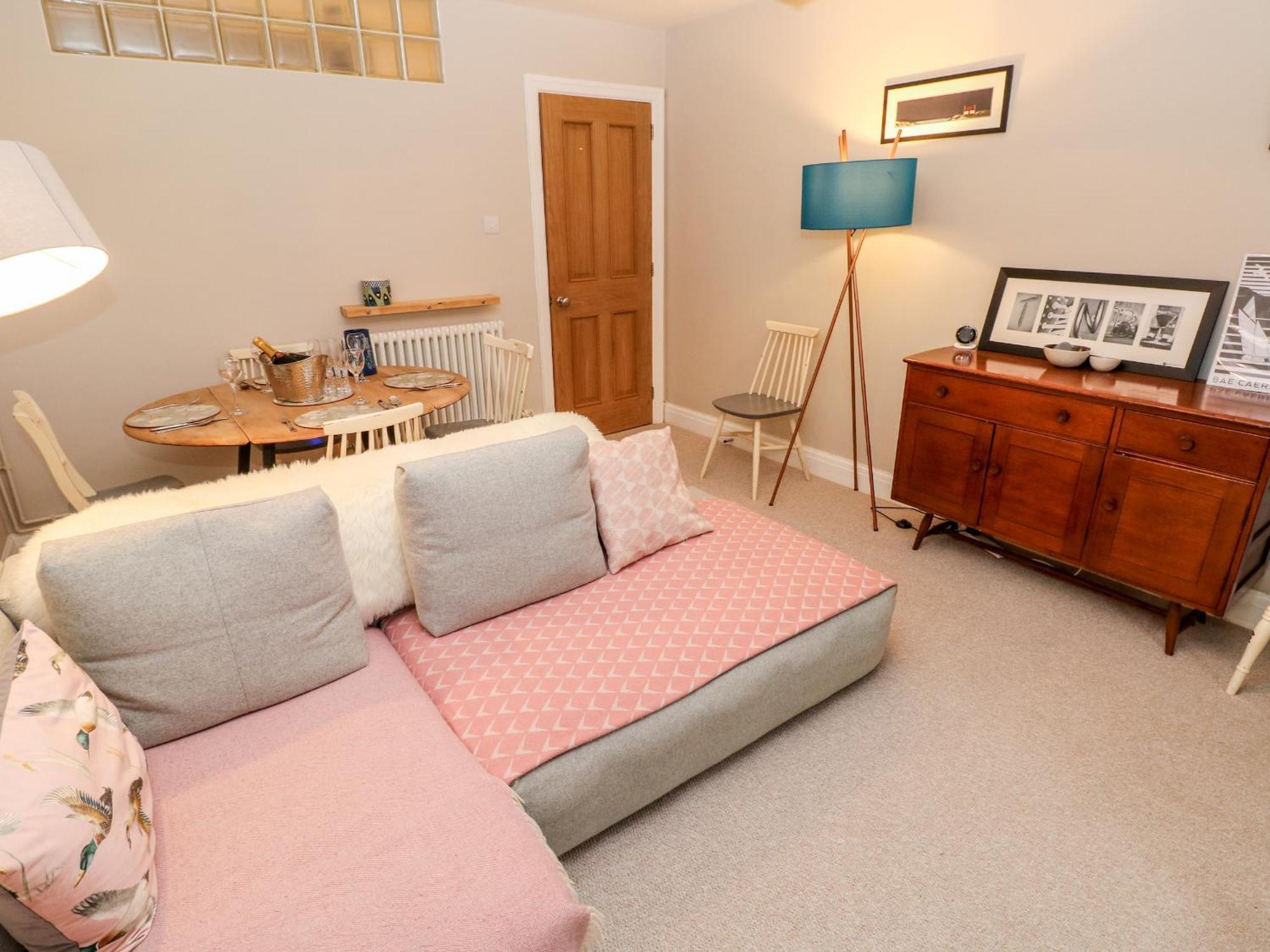 Flat 1, Belmont Apartment Tenby
