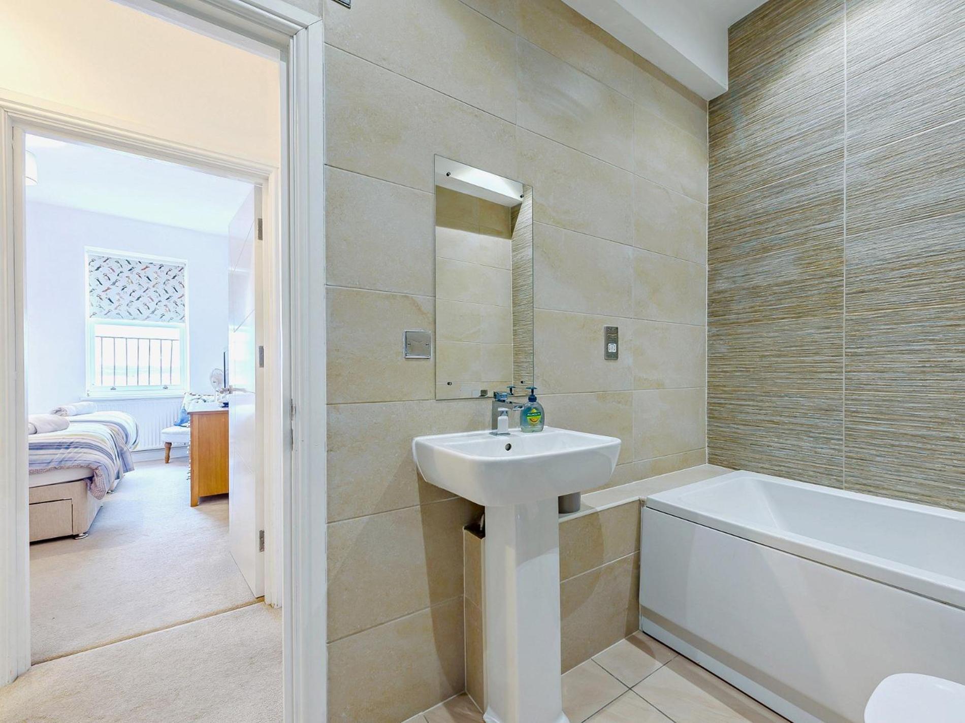 3 Bed In Fb161 Holiday home Tenby