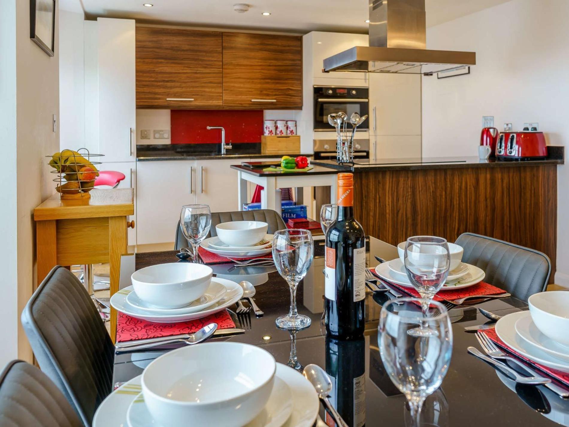 3 Bed In Fb273 * Tenby