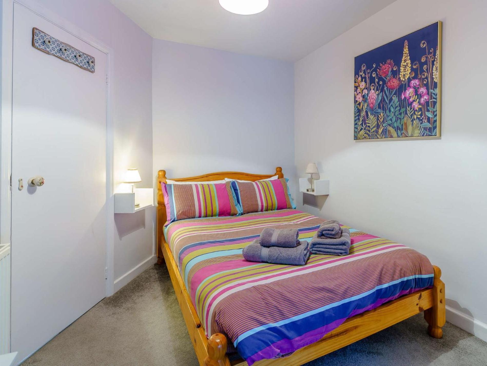4 Bed In Fb042 Tenby