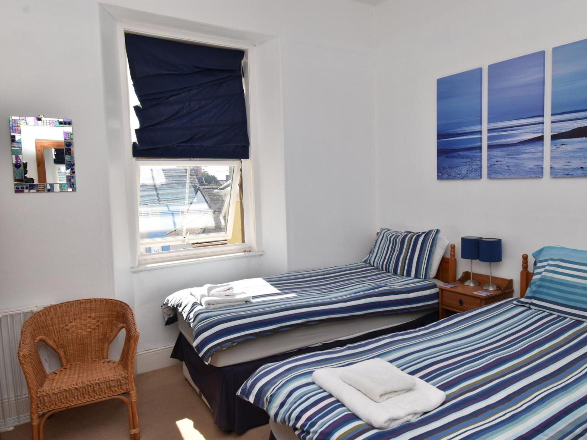 6 Bed In Fb220 Holiday home