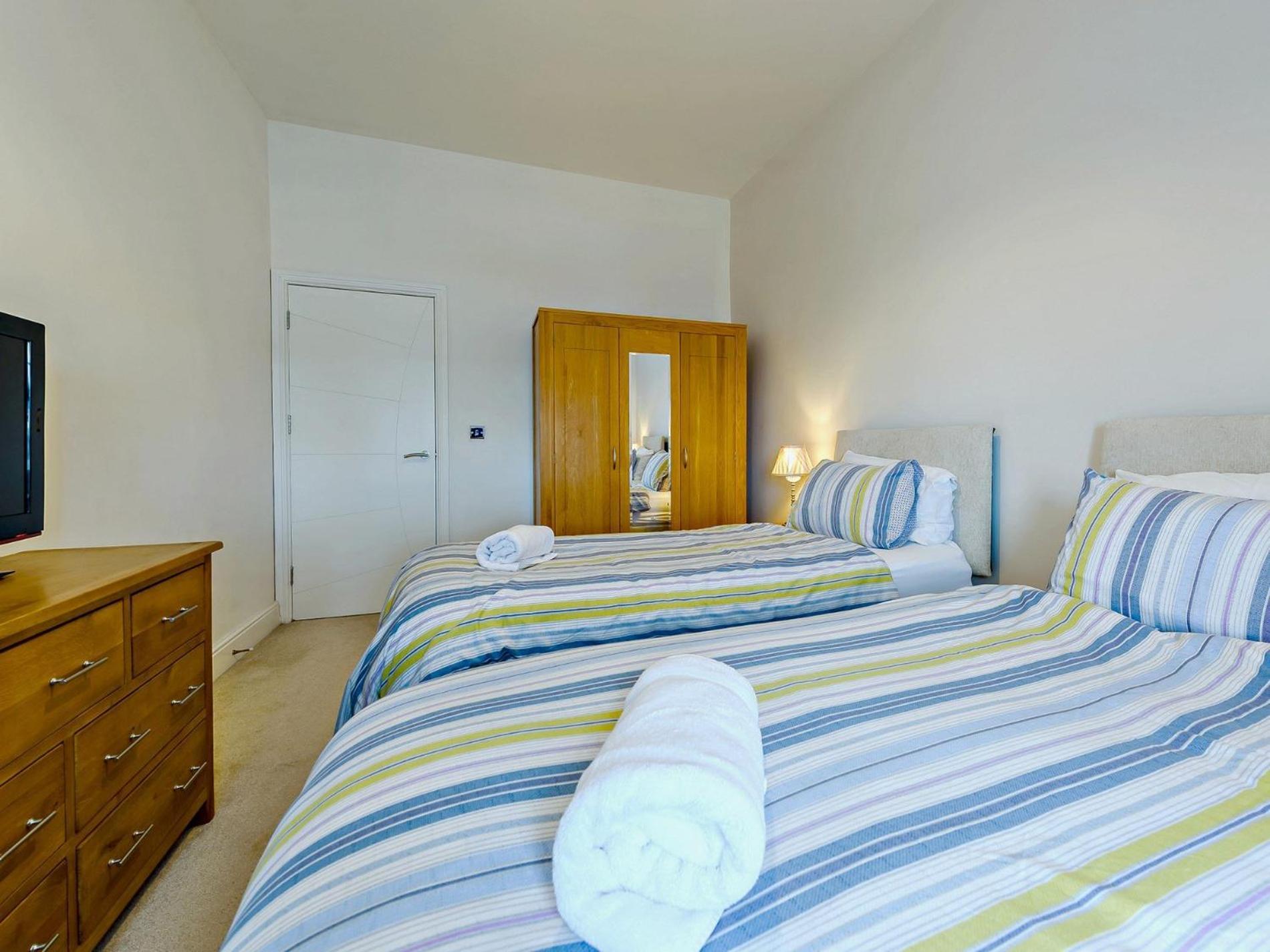 3 Bed In Fb161 Tenby