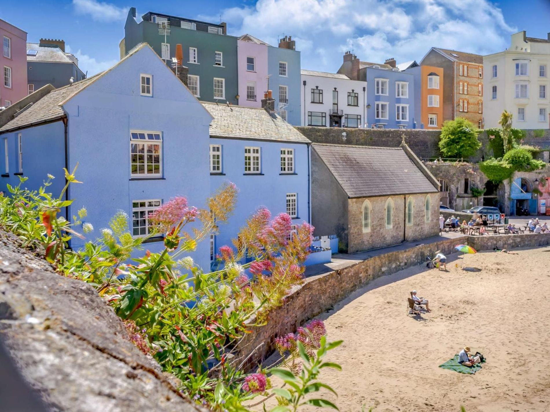 Holiday home 2 Bed In 88608 Tenby