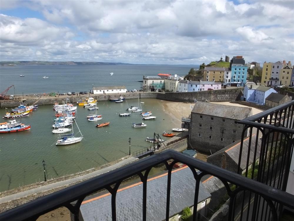 2 Bed In Fb114 Holiday home *