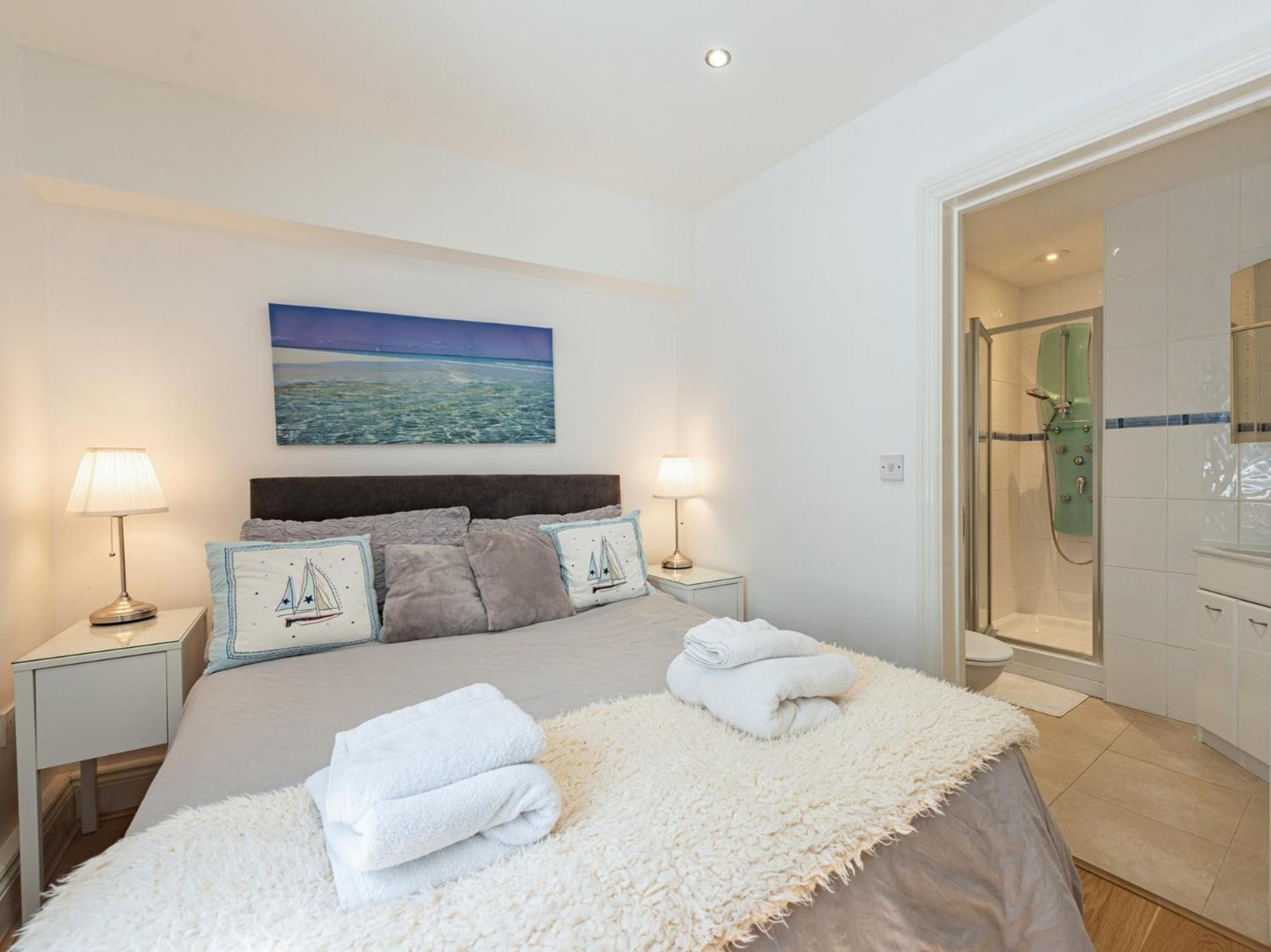 Holiday home 2 Bed In Fb114 *