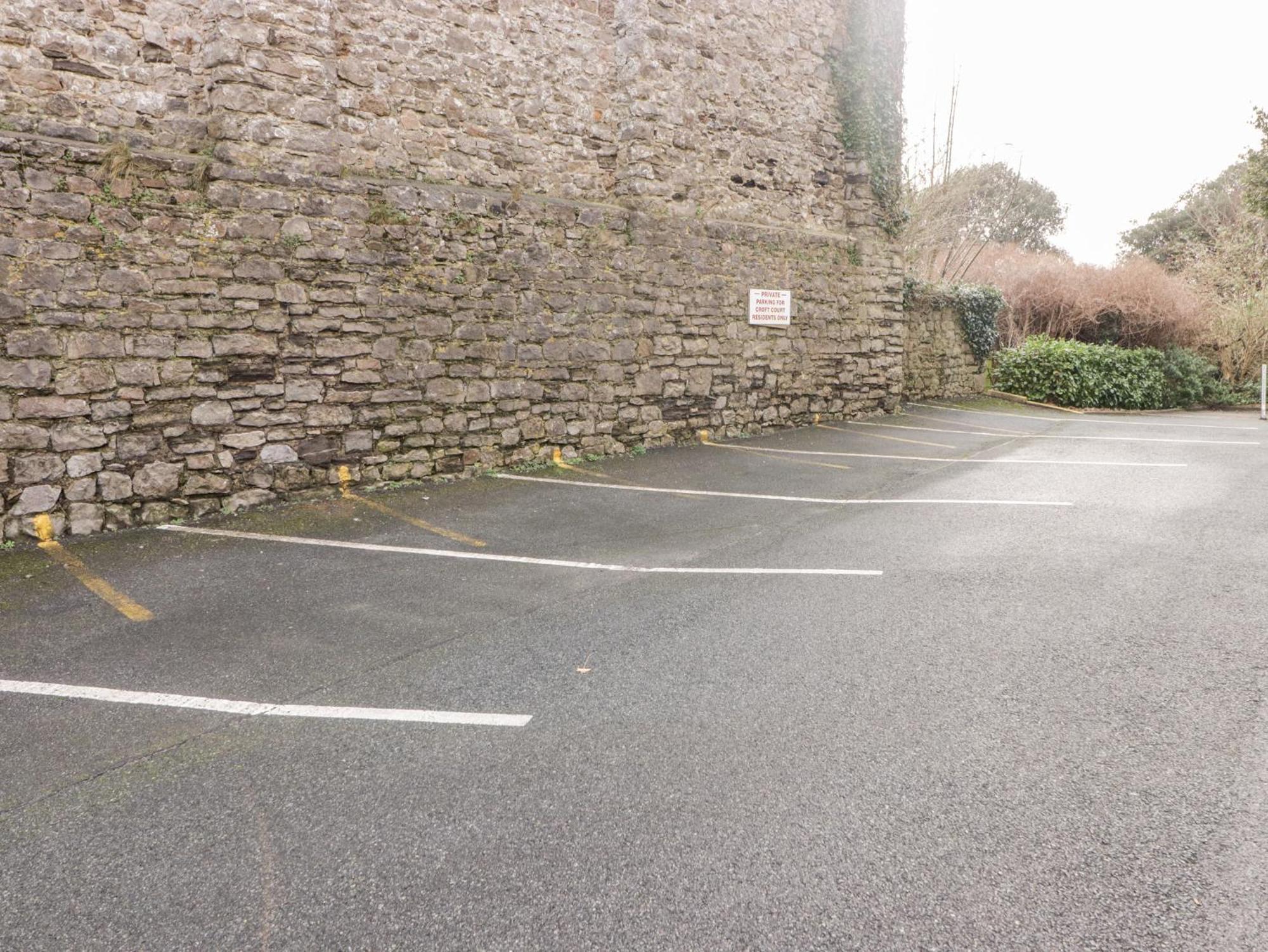 Apartment 54 Croft Court Tenby