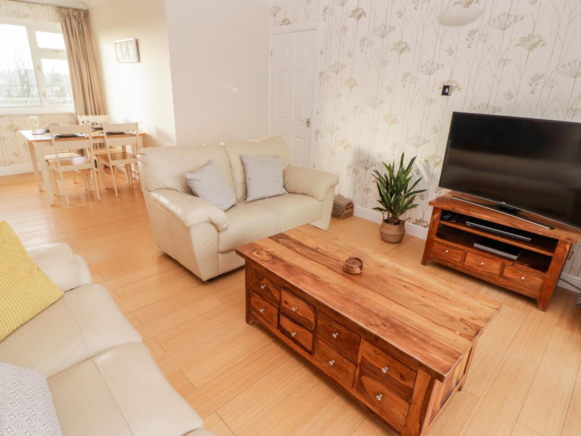 Apartment 54 Croft Court Tenby