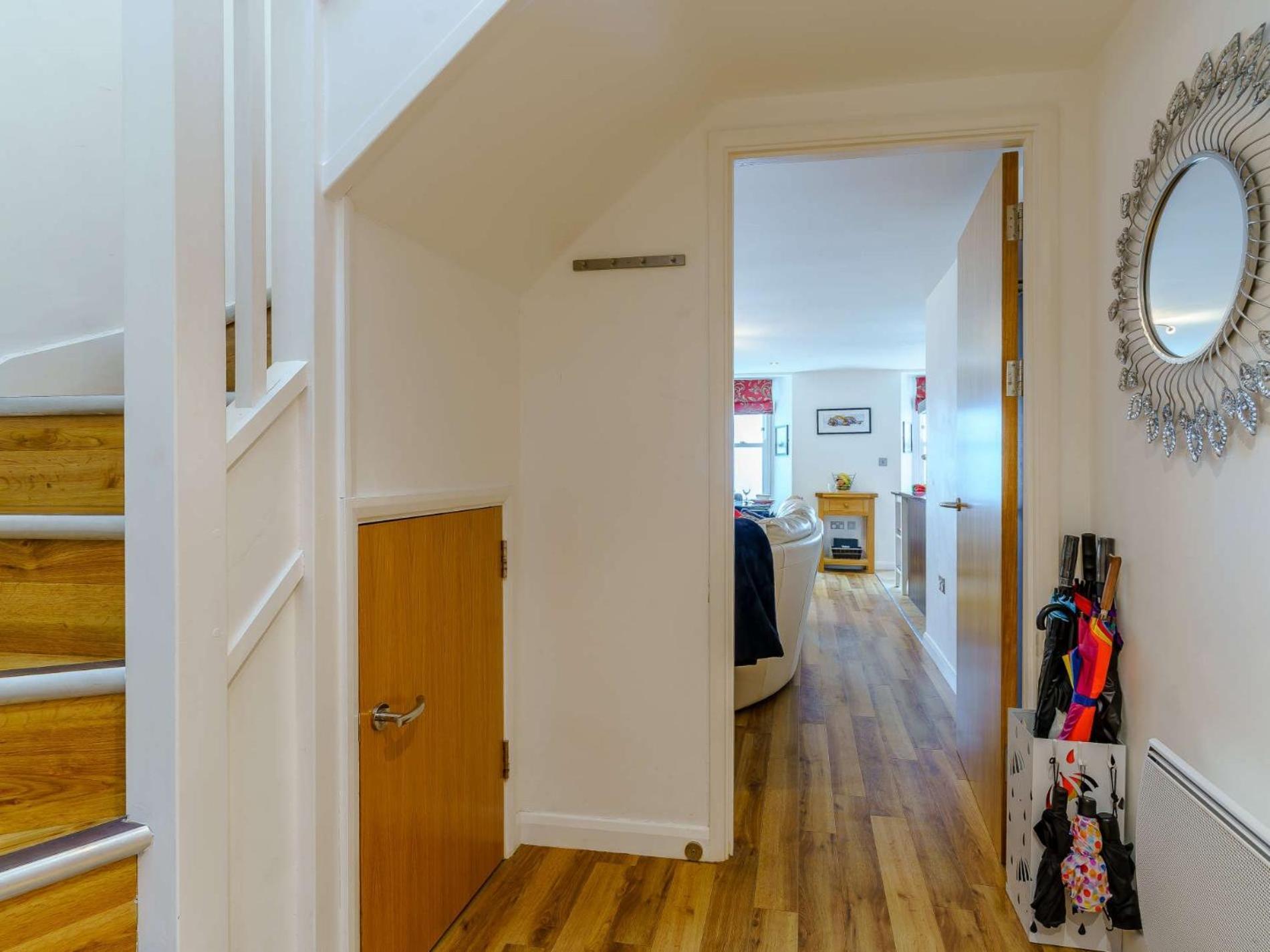 3 Bed In Fb273