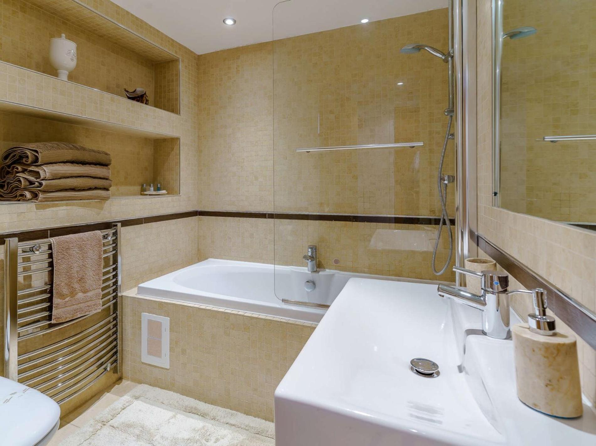 3 Bed In Fb273 Tenby