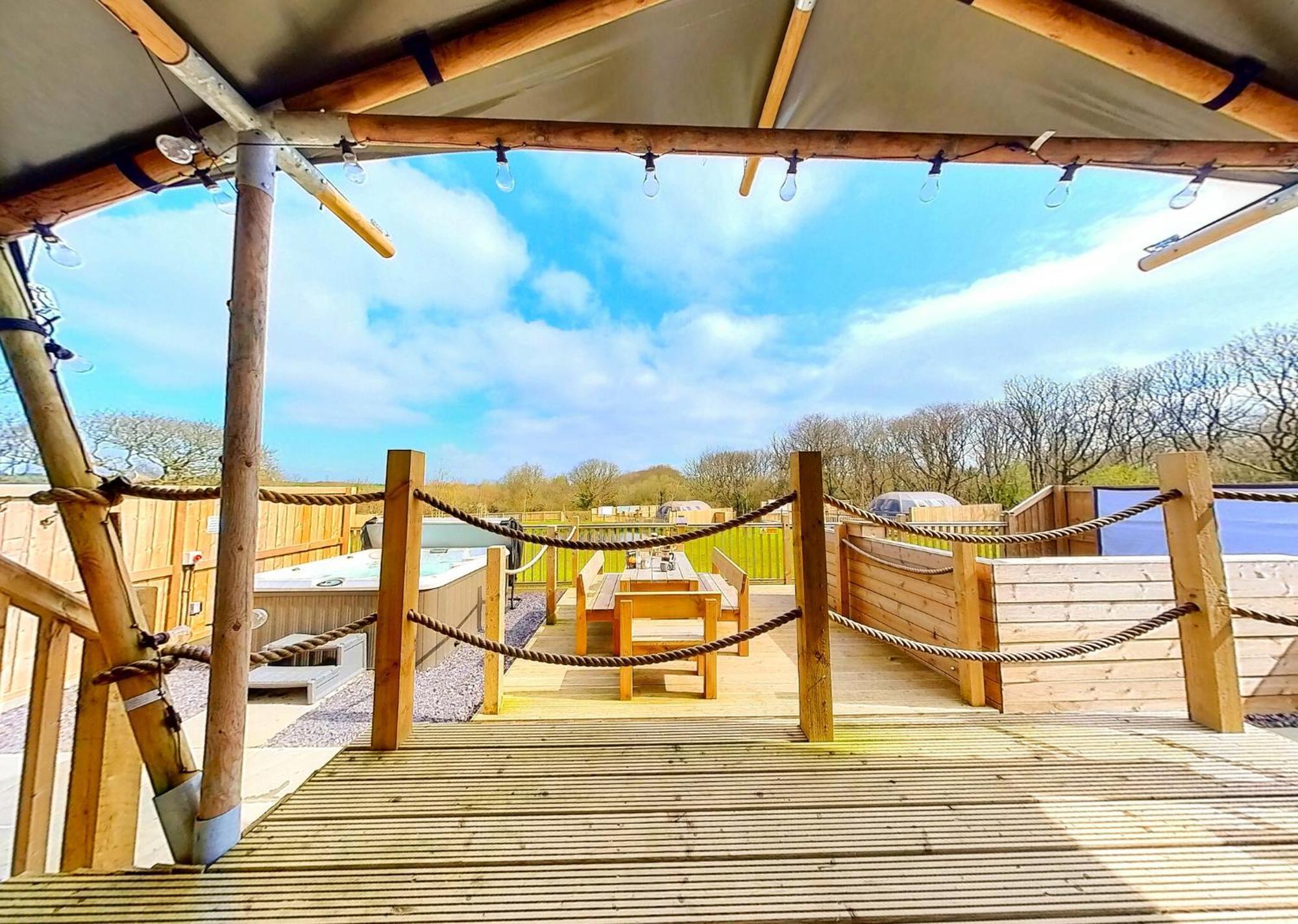 Luxury tent Jungle Book Safari Tent Tenby