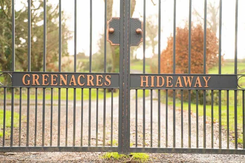 Hideaway - Greenacres Estates