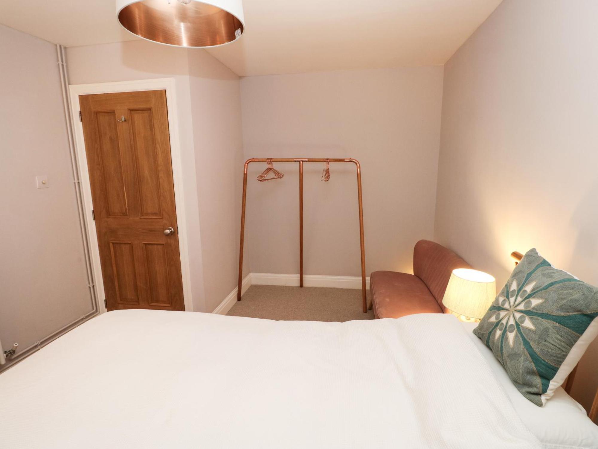 Flat 1, Belmont * Tenby