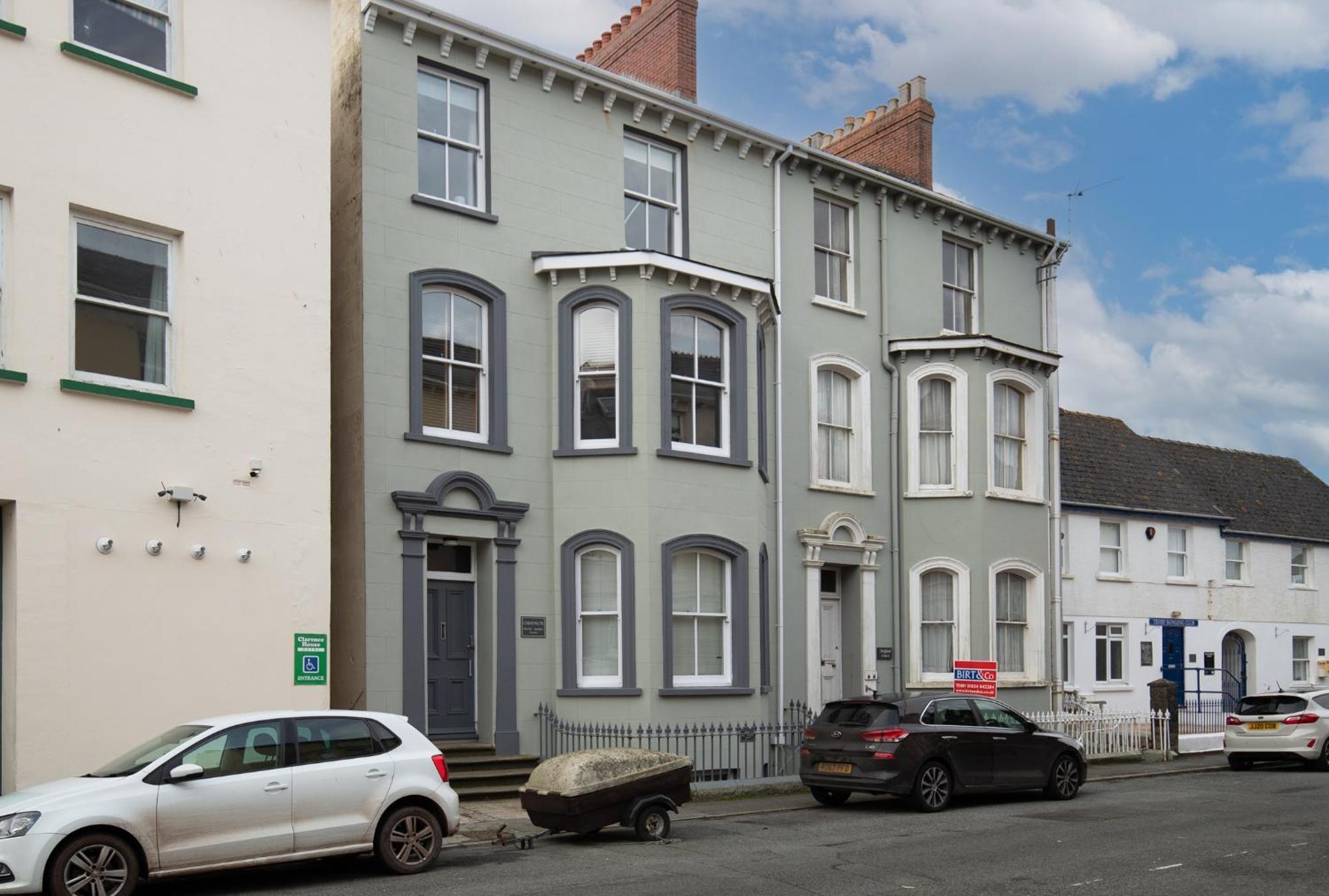 Apartment Spinnaker - Close To Town Sea Views Tenby