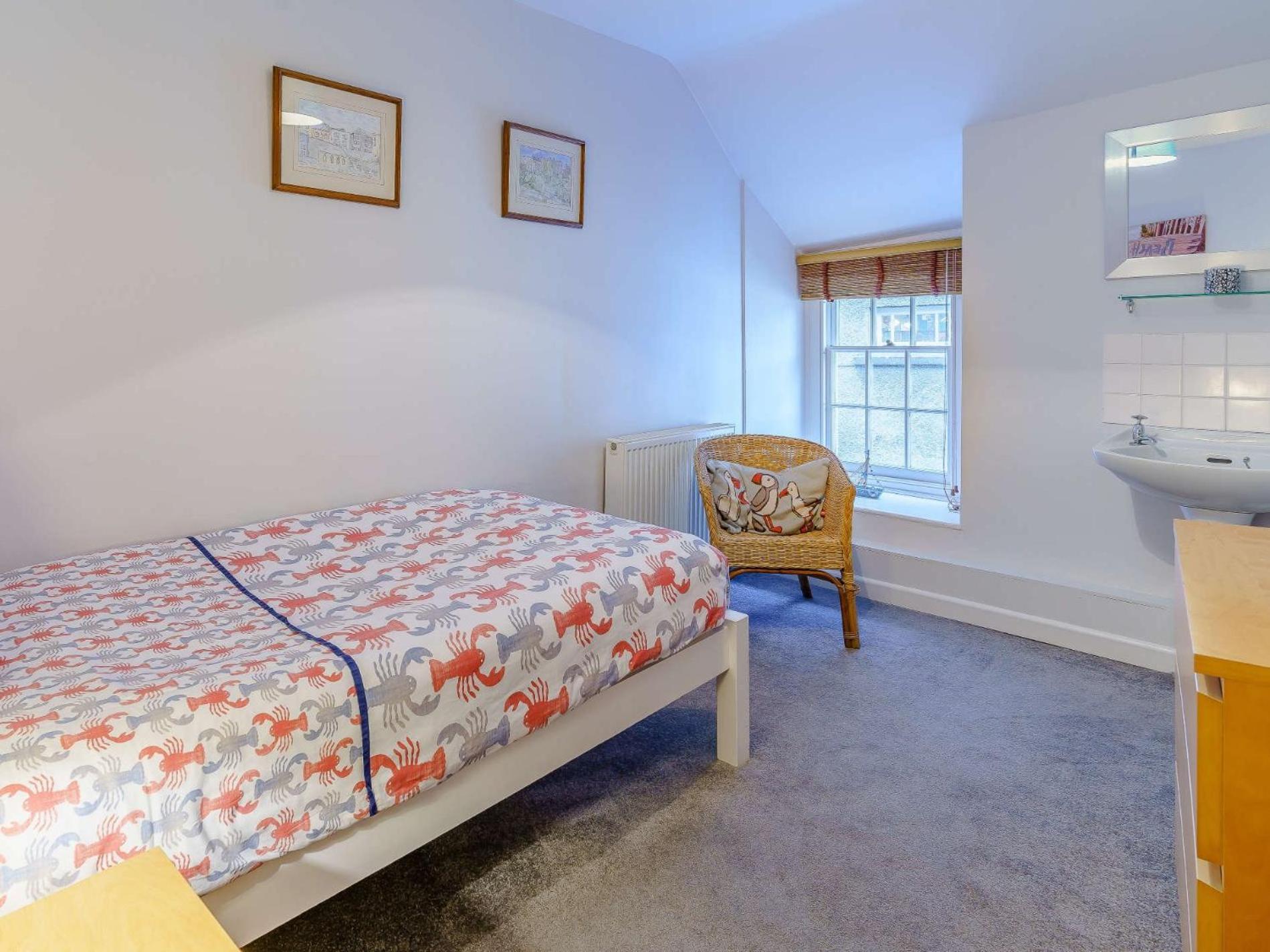 4 Bed In Fb042 * Tenby