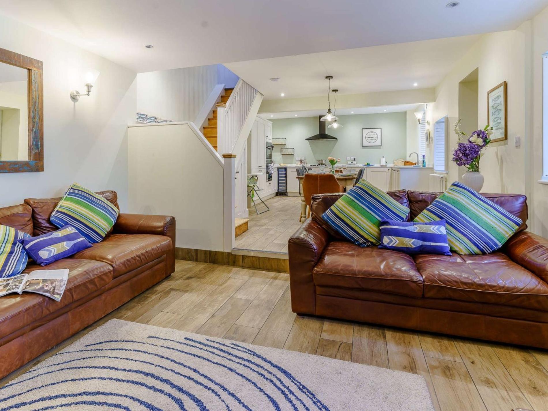 4 Bed In Fb042 Tenby