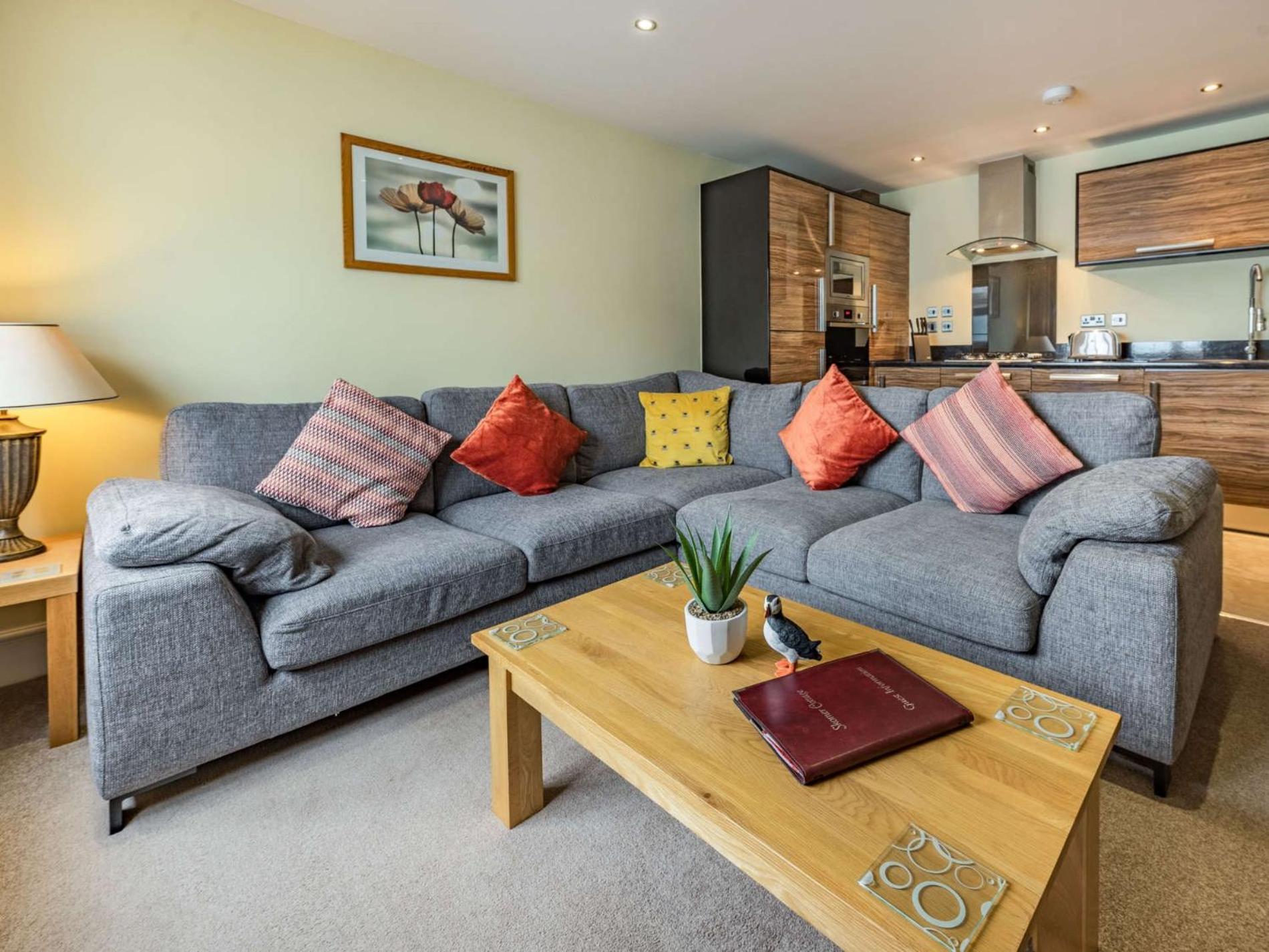 2 Bed In Fb219
