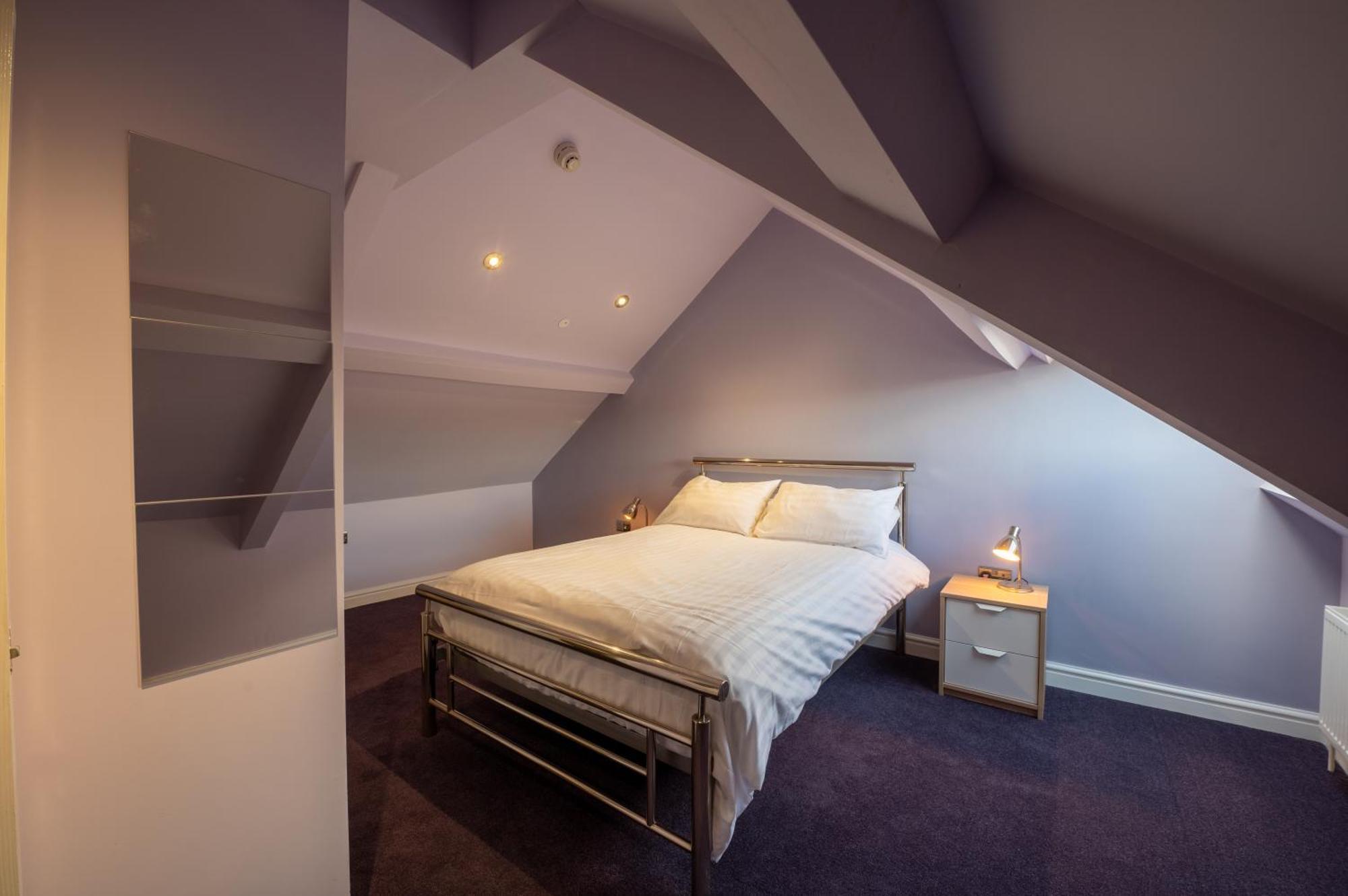 Town Centre Family-friendly Flat Sleeps Four Tenby