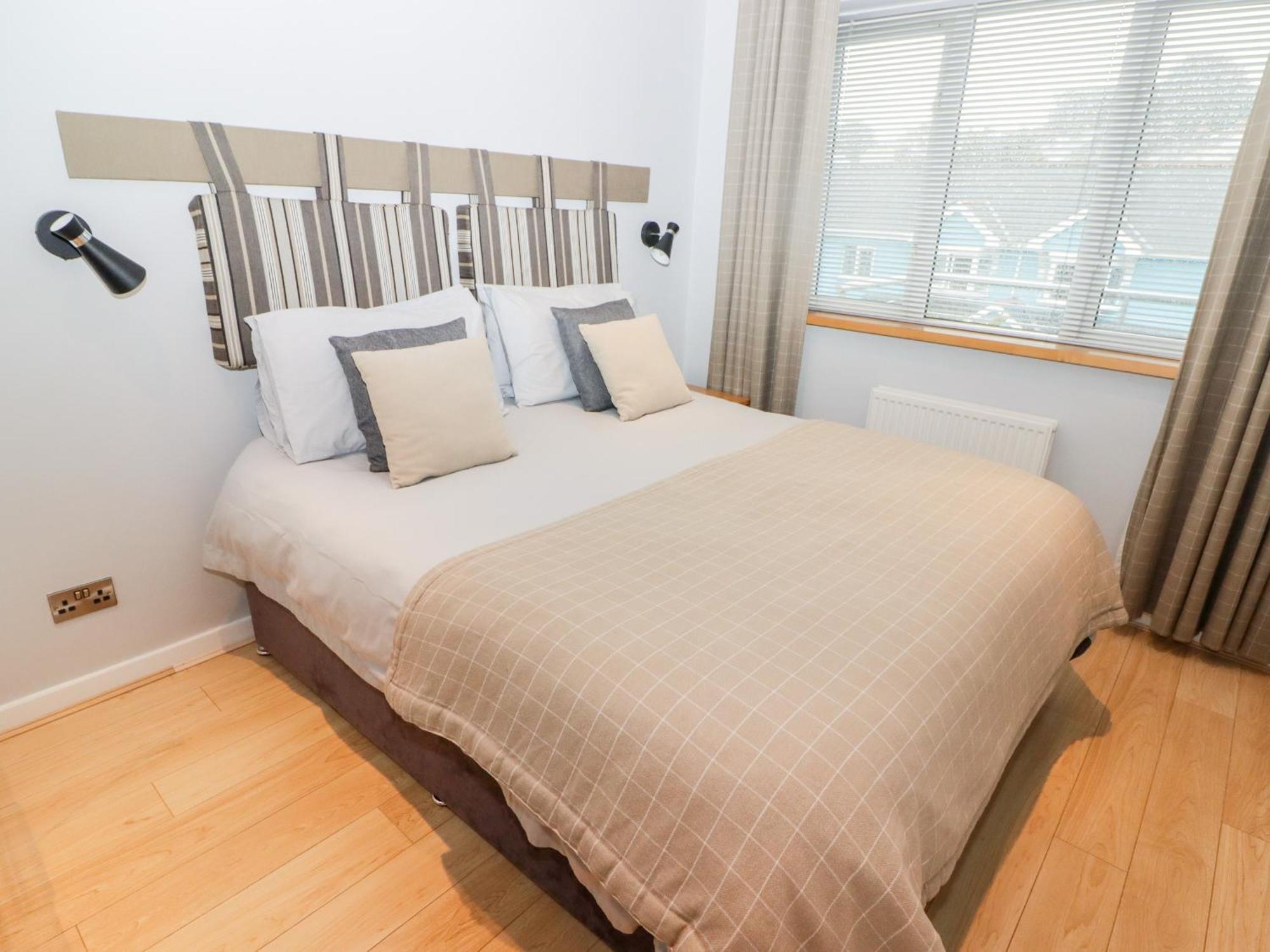 The Gallery Apartment