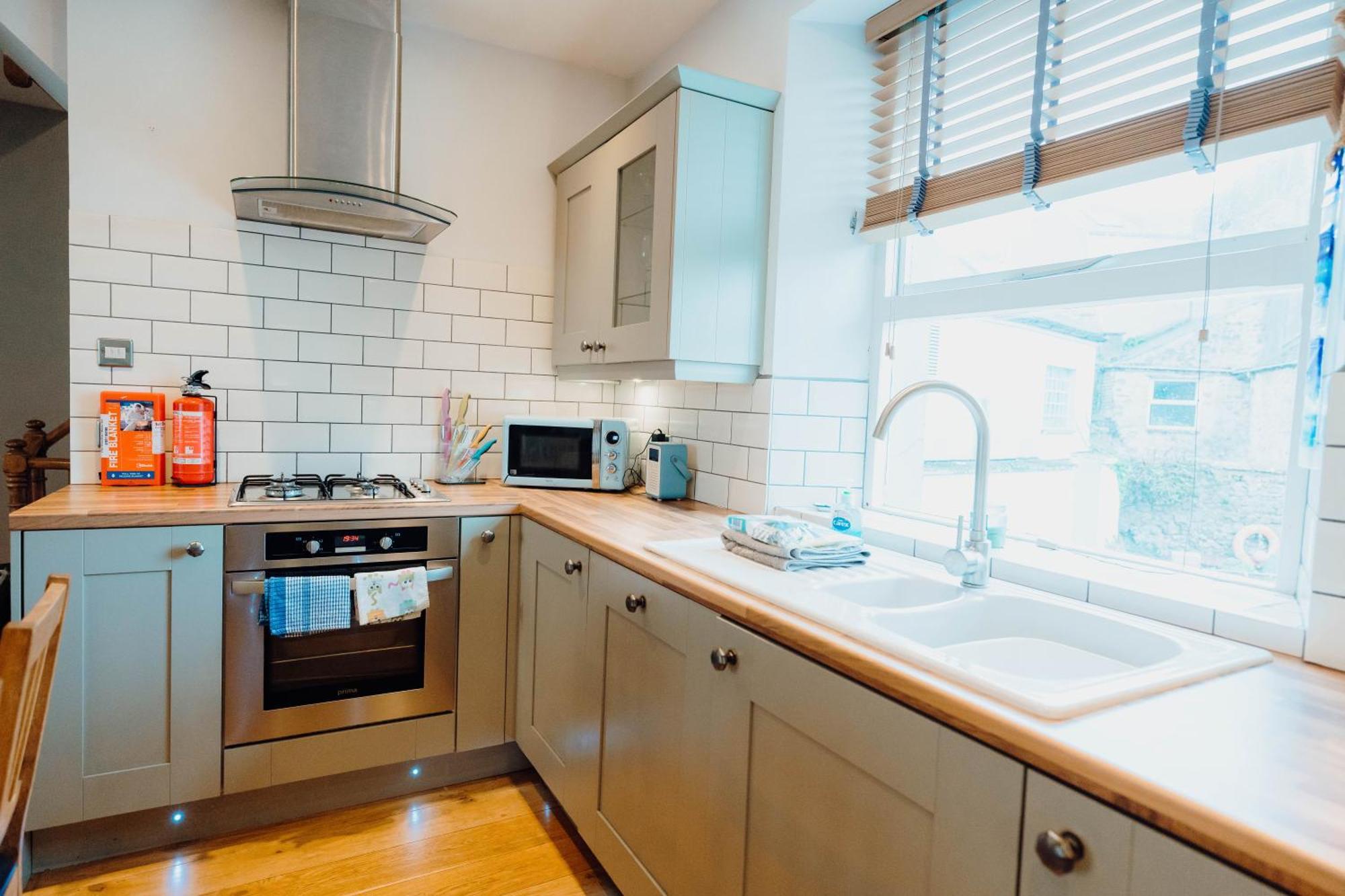 Close To Harbour No2 View Apartment Tenby
