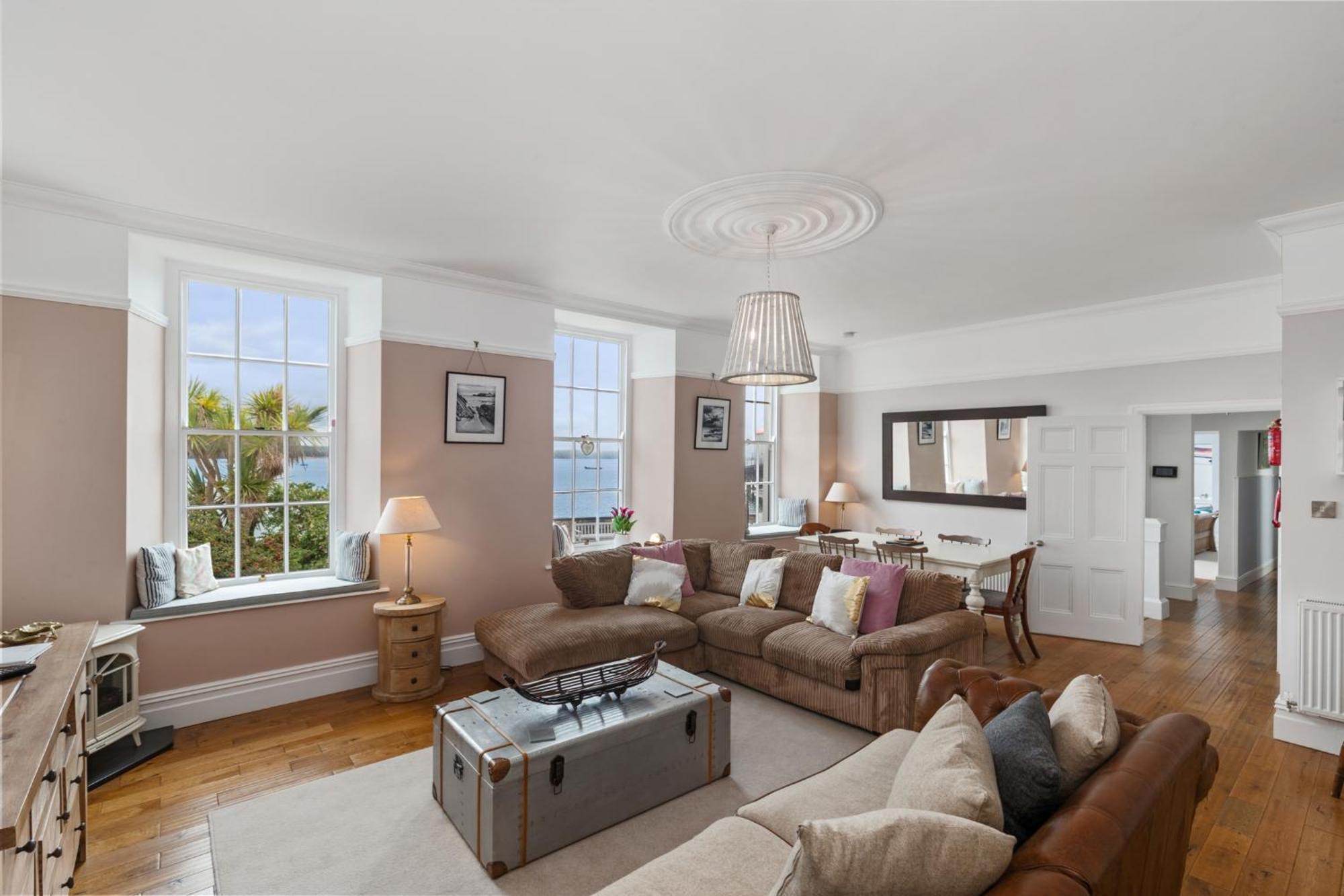 Laston Garden - Sea Views Large Terrace Apartment *