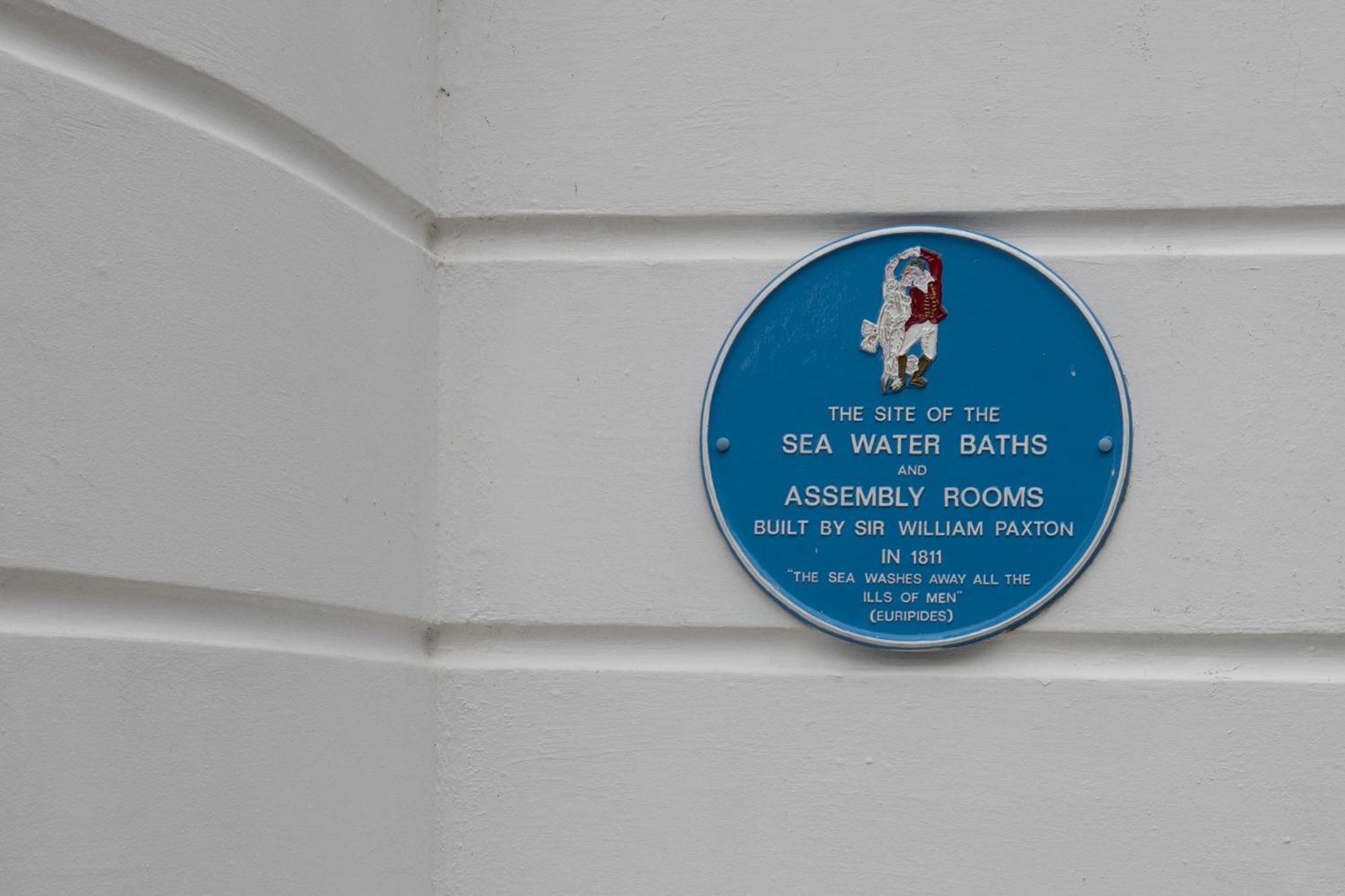 Laston Garden - Sea Views Large Terrace Apartment Tenby
