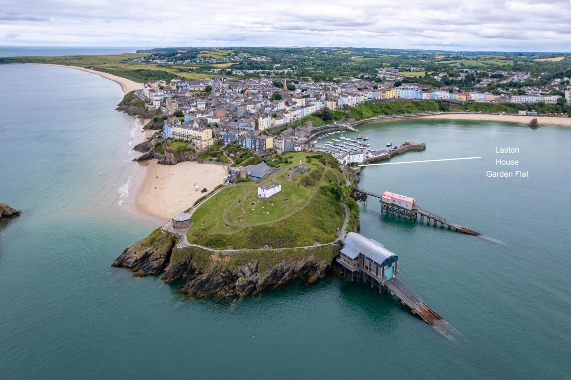 Laston Garden - Sea Views Large Terrace Apartment Tenby