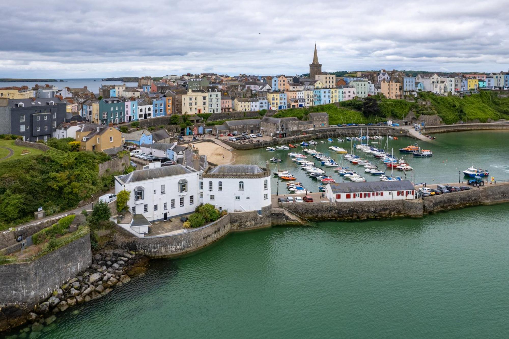 Apartment Laston Garden - Sea Views Large Terrace Tenby