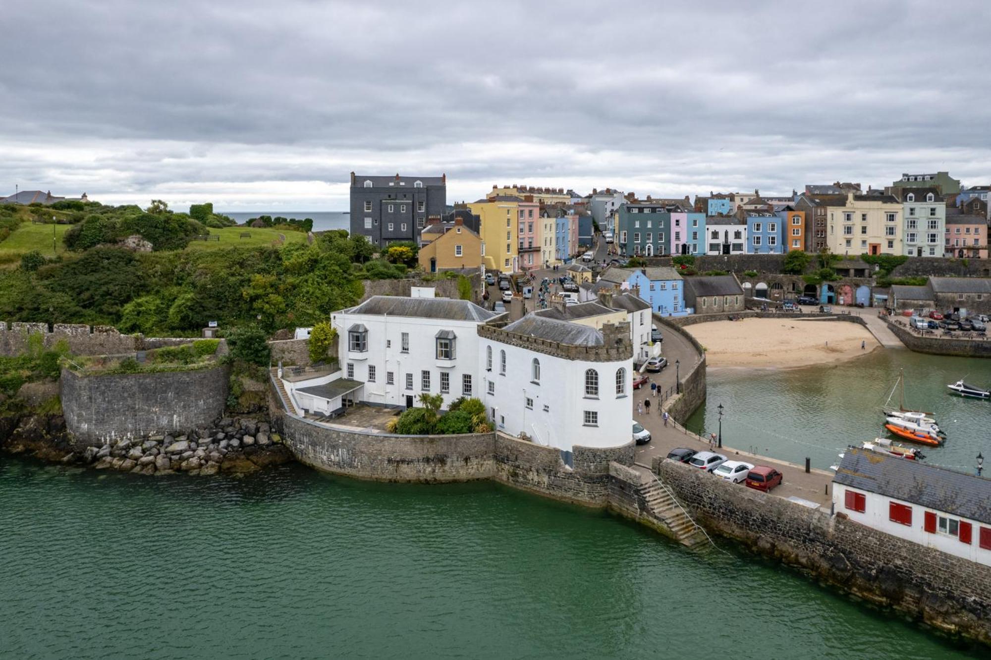 Laston Garden - Sea Views Large Terrace Tenby