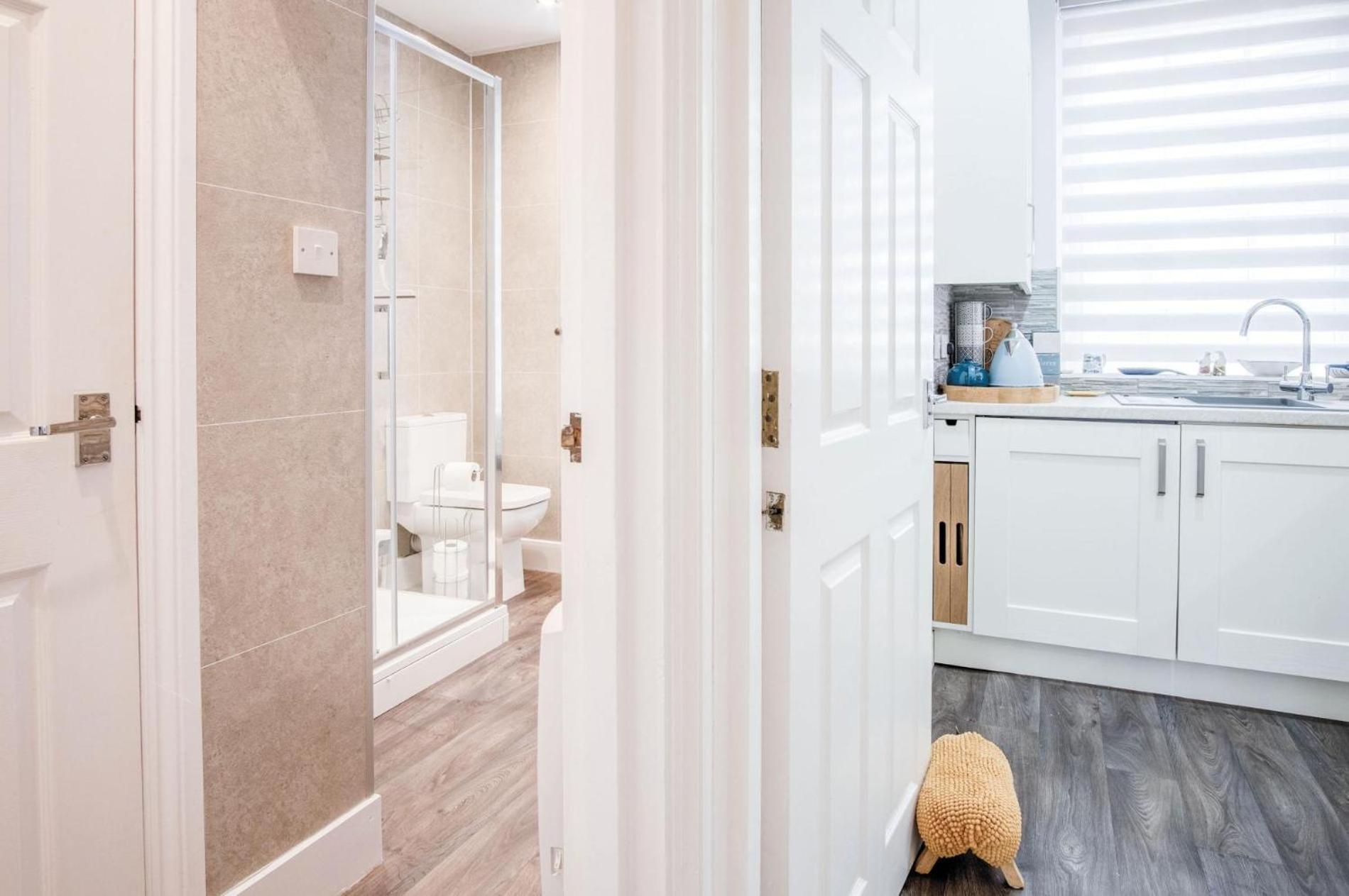 Belle Vue Court - 2 Bedroom - Tenby