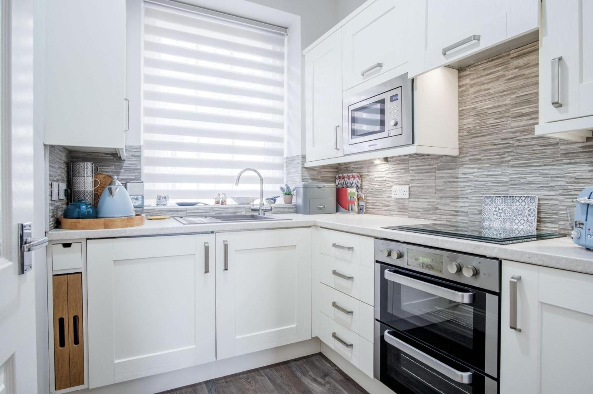 Belle Vue Court - 2 Bedroom - Tenby