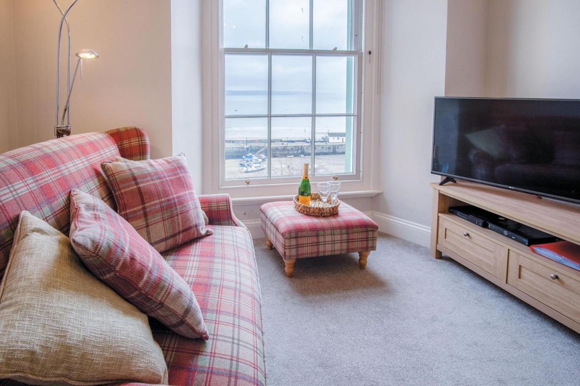 Belle Vue Court - 2 Bedroom - Apartment *